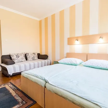 Lara Apartment Siofok